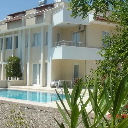 Villa Belek Resort *